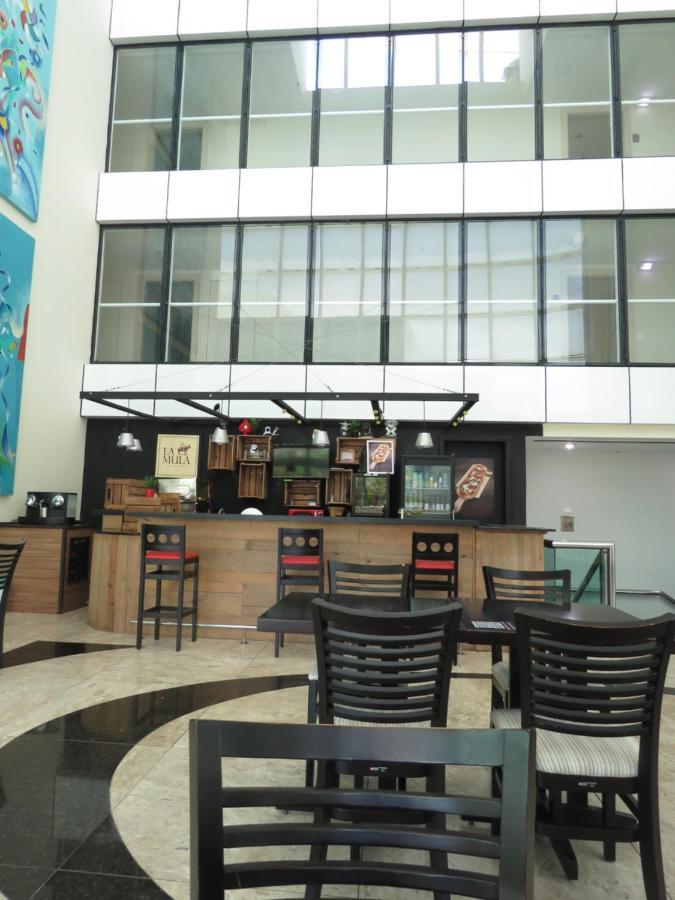 Barra Prime Flats, Ed Mediterraneo, Wi-fi 400mb, Balsa Pra Gratis, Ar Condicionado Novo! Apartamento Rio de Janeiro