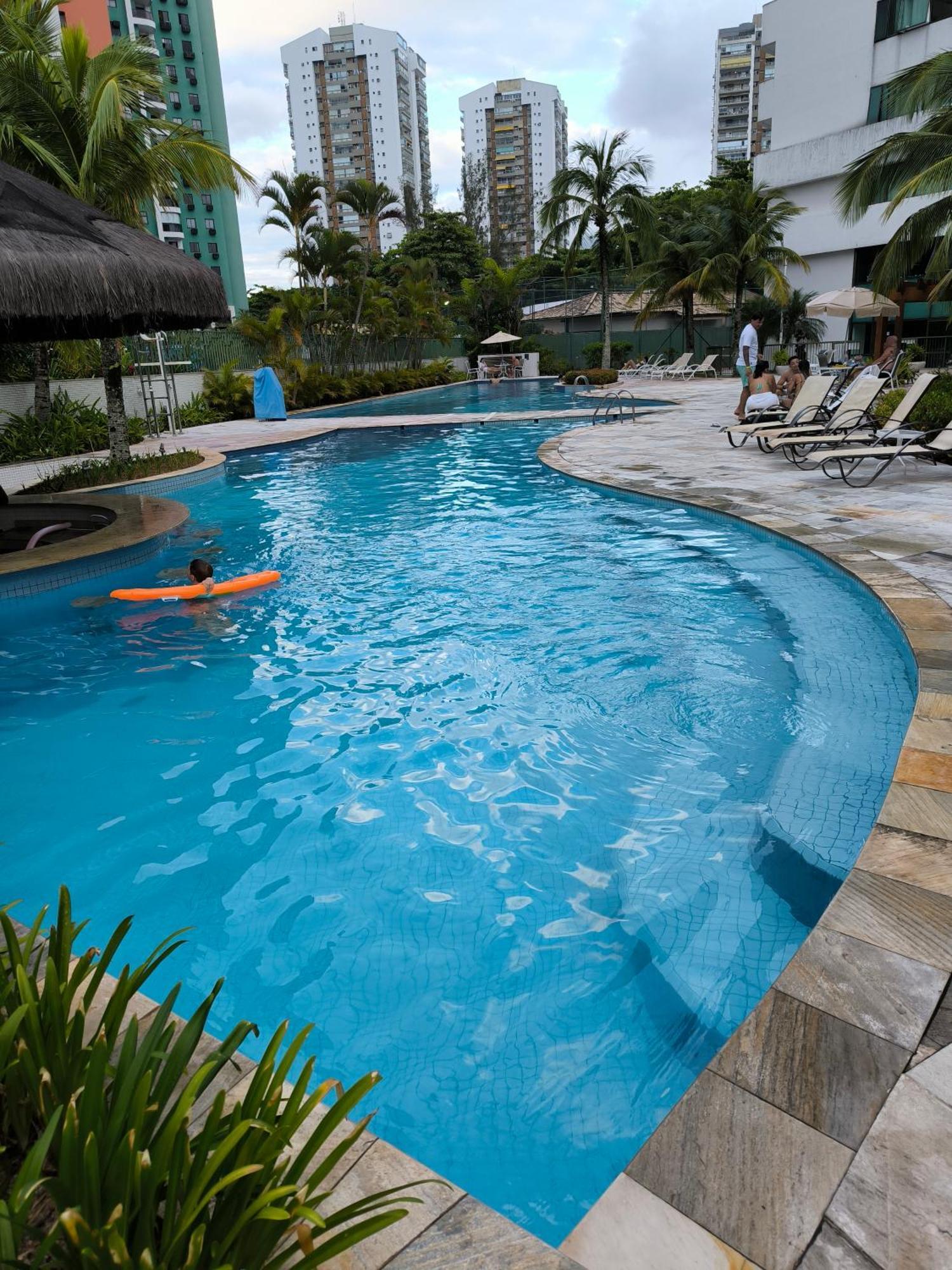 Barra Prime Flats, Ed Mediterraneo, Wi-fi 400mb, Balsa Pra Gratis, Ar Condicionado Novo! Apartamento *