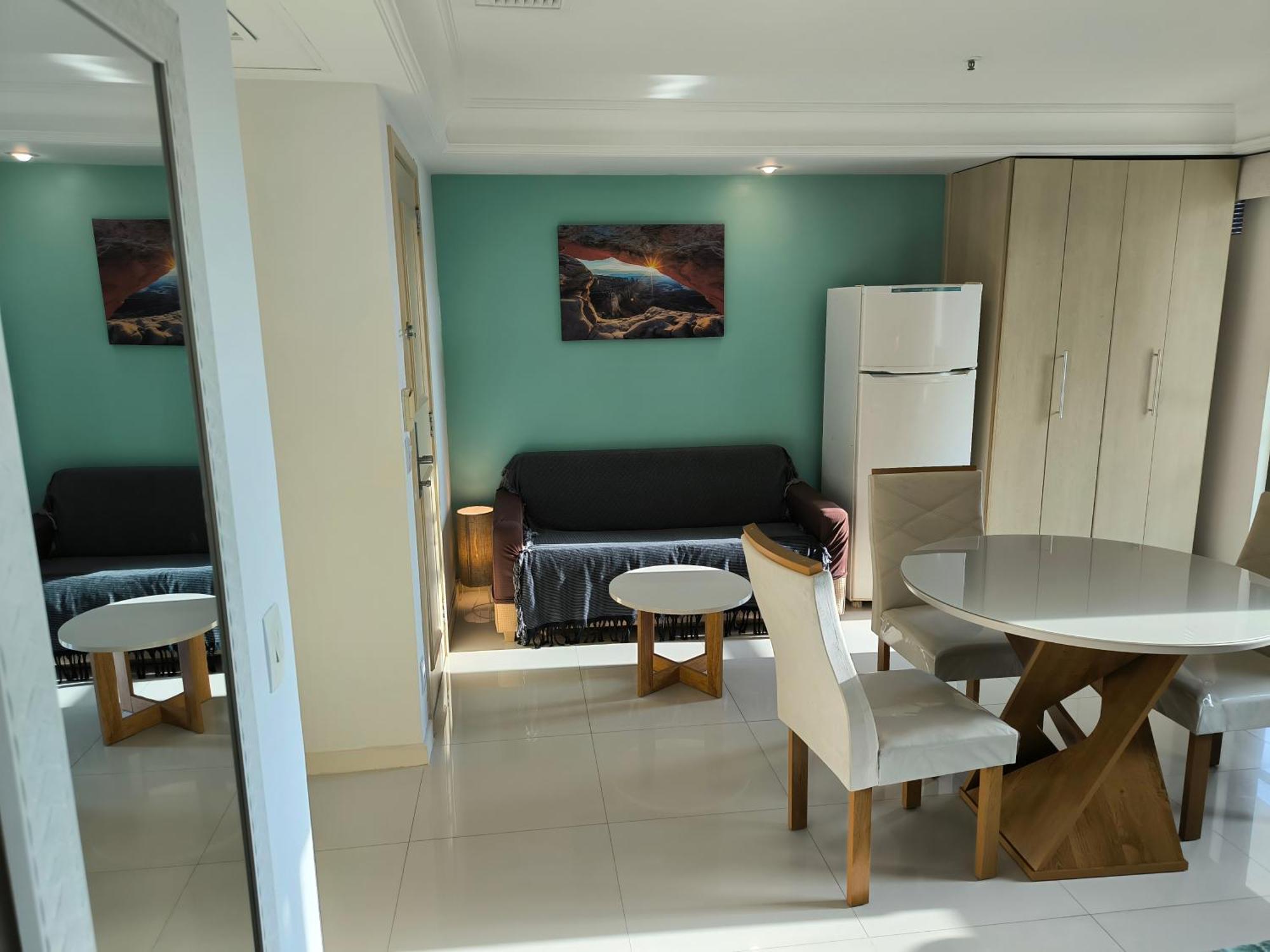 Barra Prime Flats, Mediterrâneo *